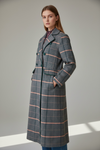 Abrigo Largo de Cuadros y Ribetes en Contraste “Heritage”