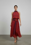 Vestido largo con lazada en cintura