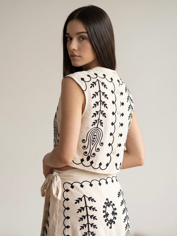 Conjunto de dos piezas bordado