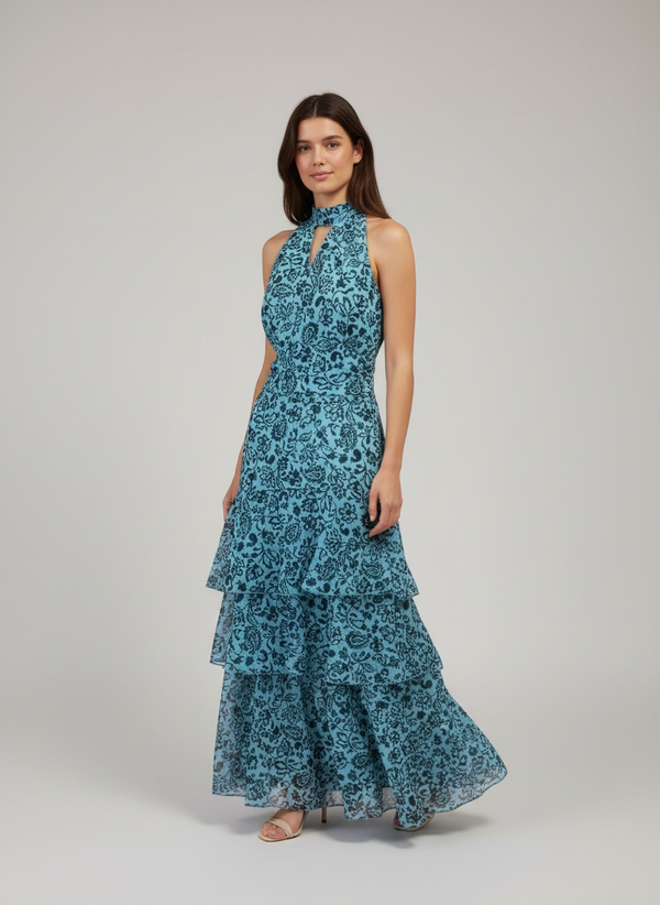 Vestido maxi paisley con cuello halter y falda por niveles