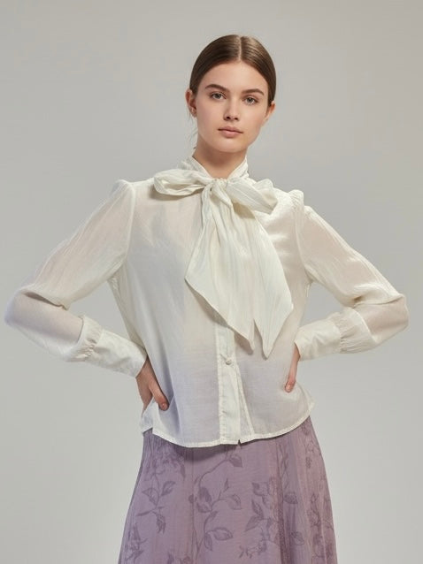 Blusa Satinada con Lazon y Falda a Juego