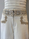 Pantalón con bordados artesanales