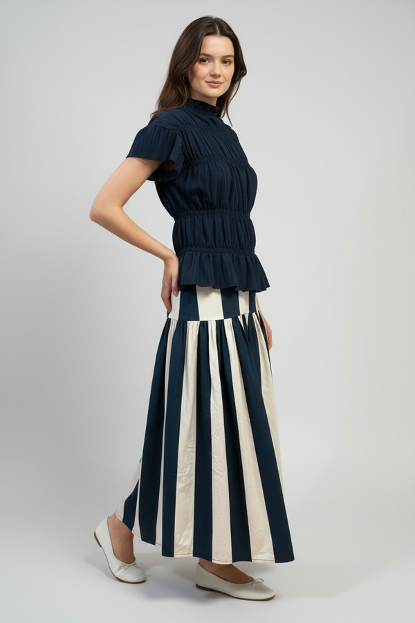 Blusa/Top Texturizada con Nido de Abeja y Vuelo – de Cuello Perchado