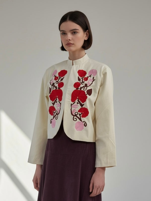 Chaqueta bordada con motivo floral