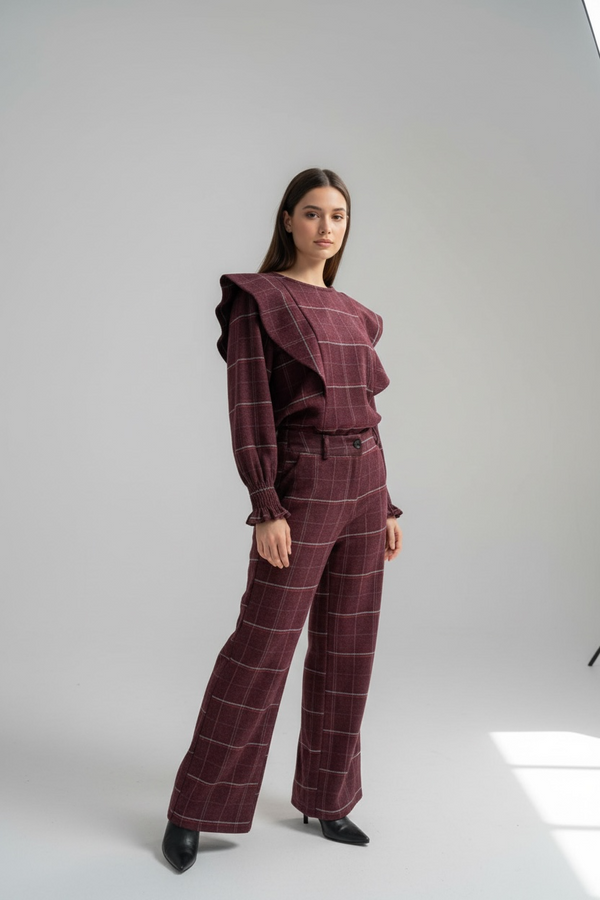 Conjunto de cuadros con volante en hombros